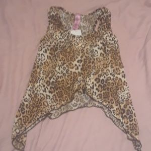 Retro doll Crop Top with Shark Bite hem